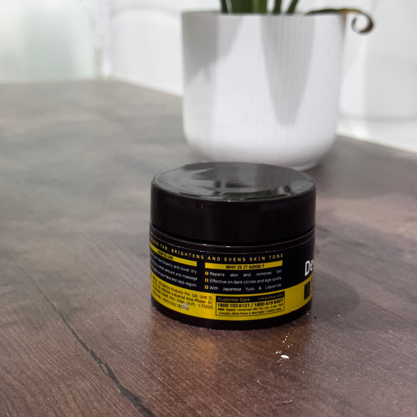 Ustraa De-Tan Face Cream
