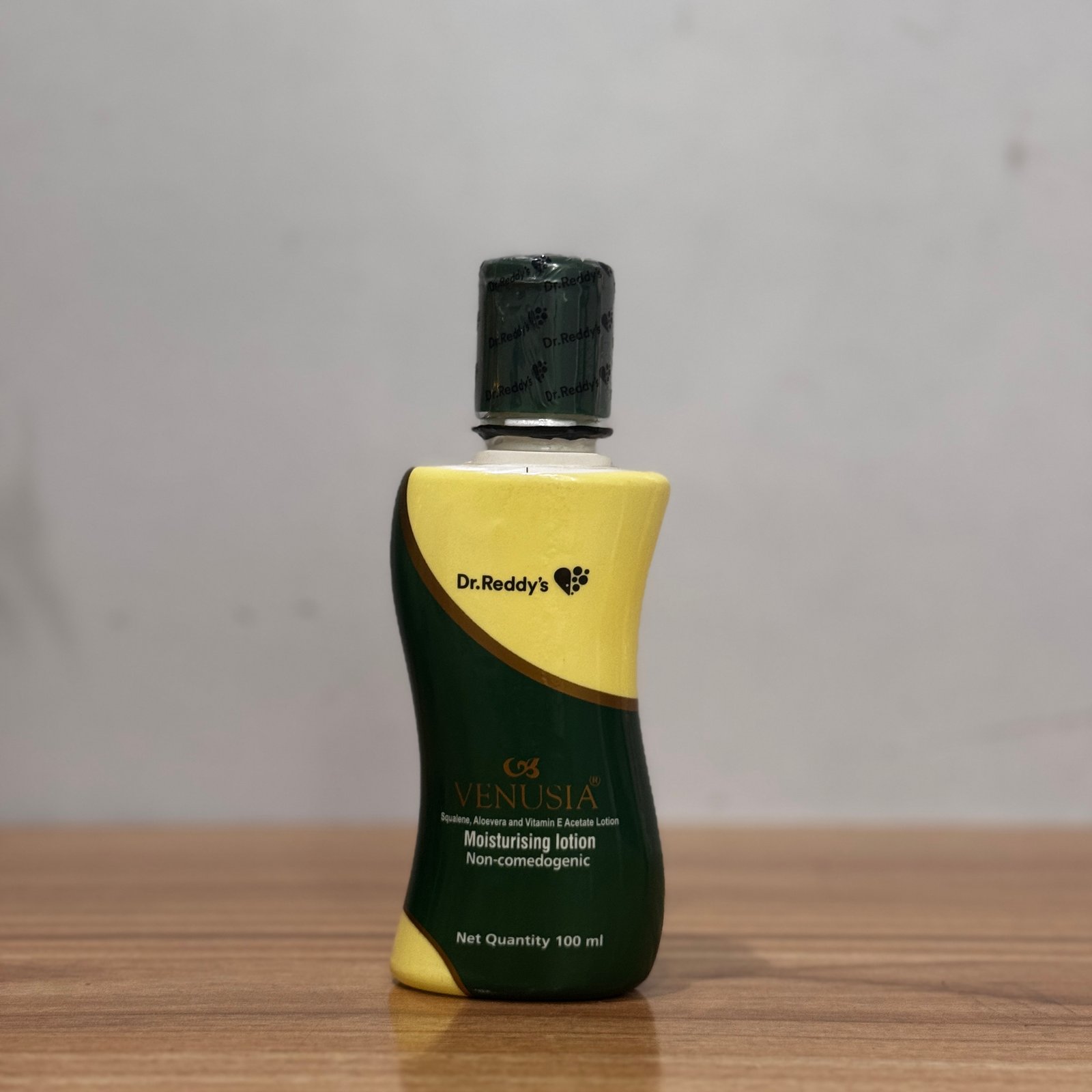 Dr. Reddy's Venusia Moisturizing Lotion | Soft and Hydrated Skin|For Dry to Very Dry Skin (100 ml)