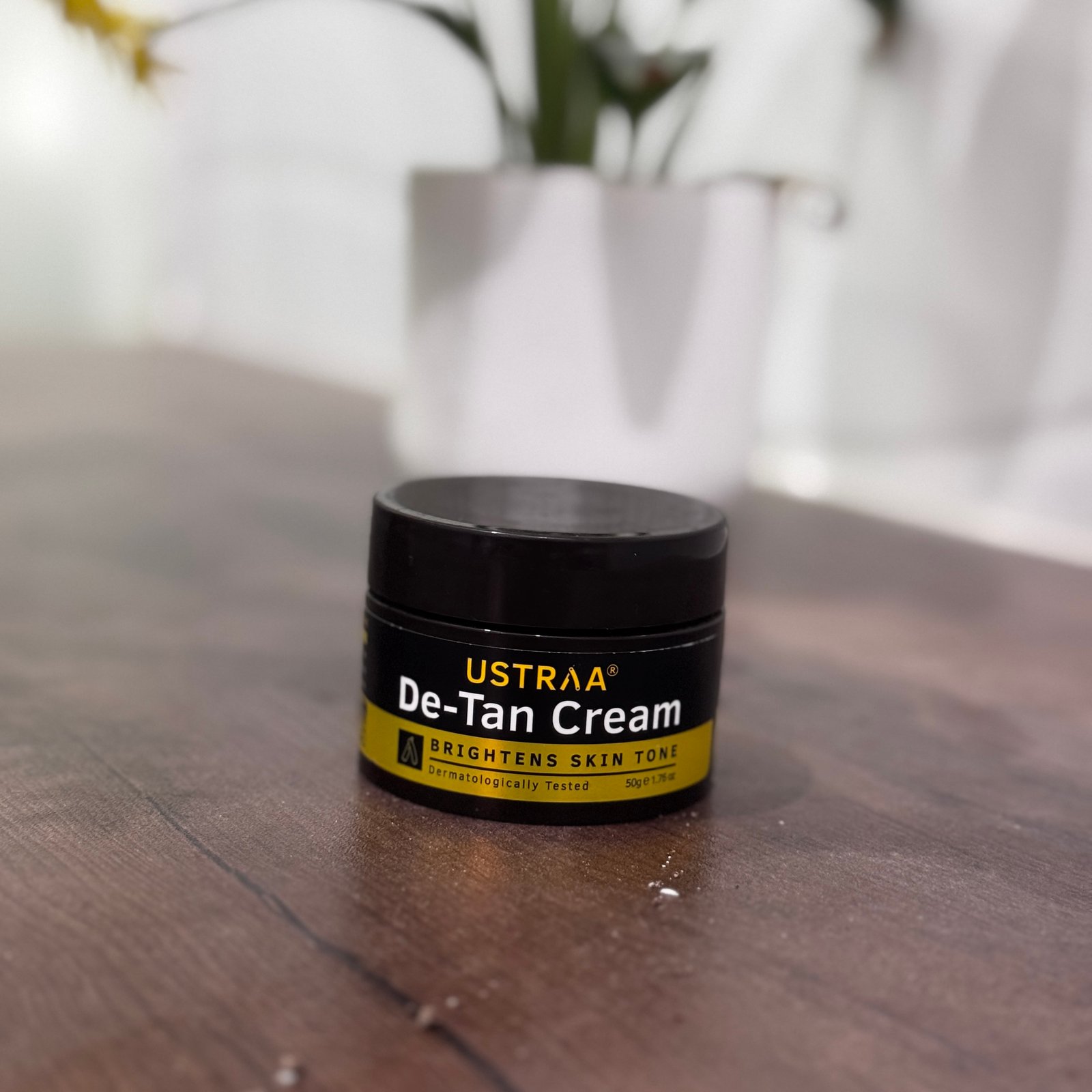Ustraa De-Tan Face Cream