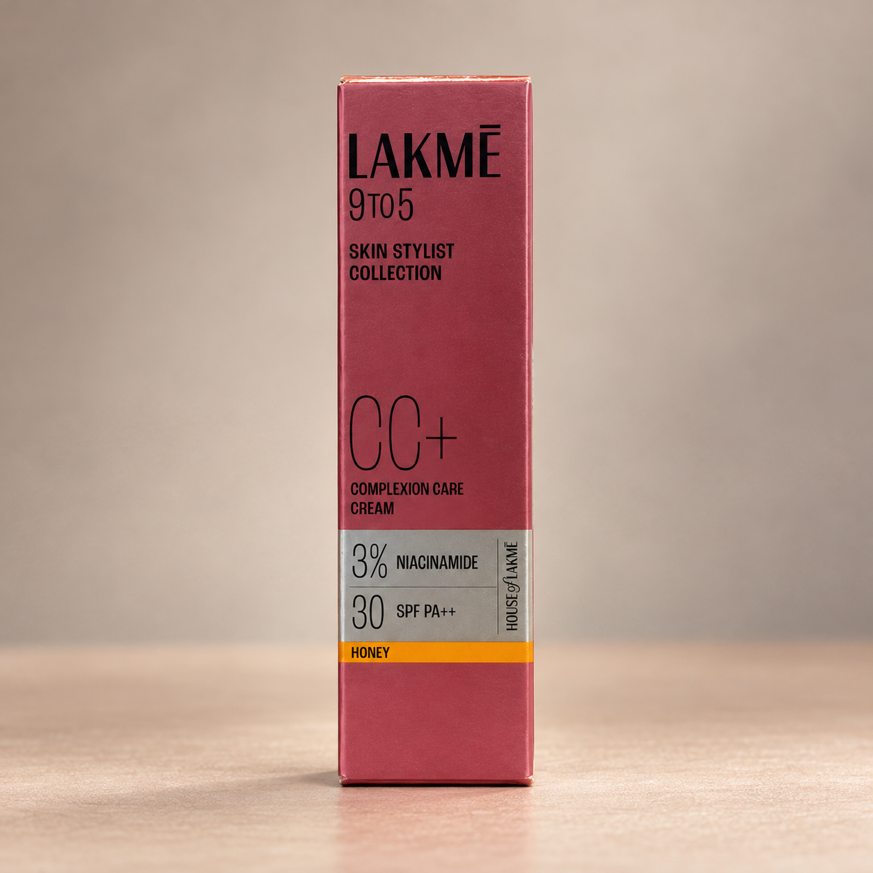 Lakmé 9 to 5 CC Cream Mini – 01 Beige, 9 g