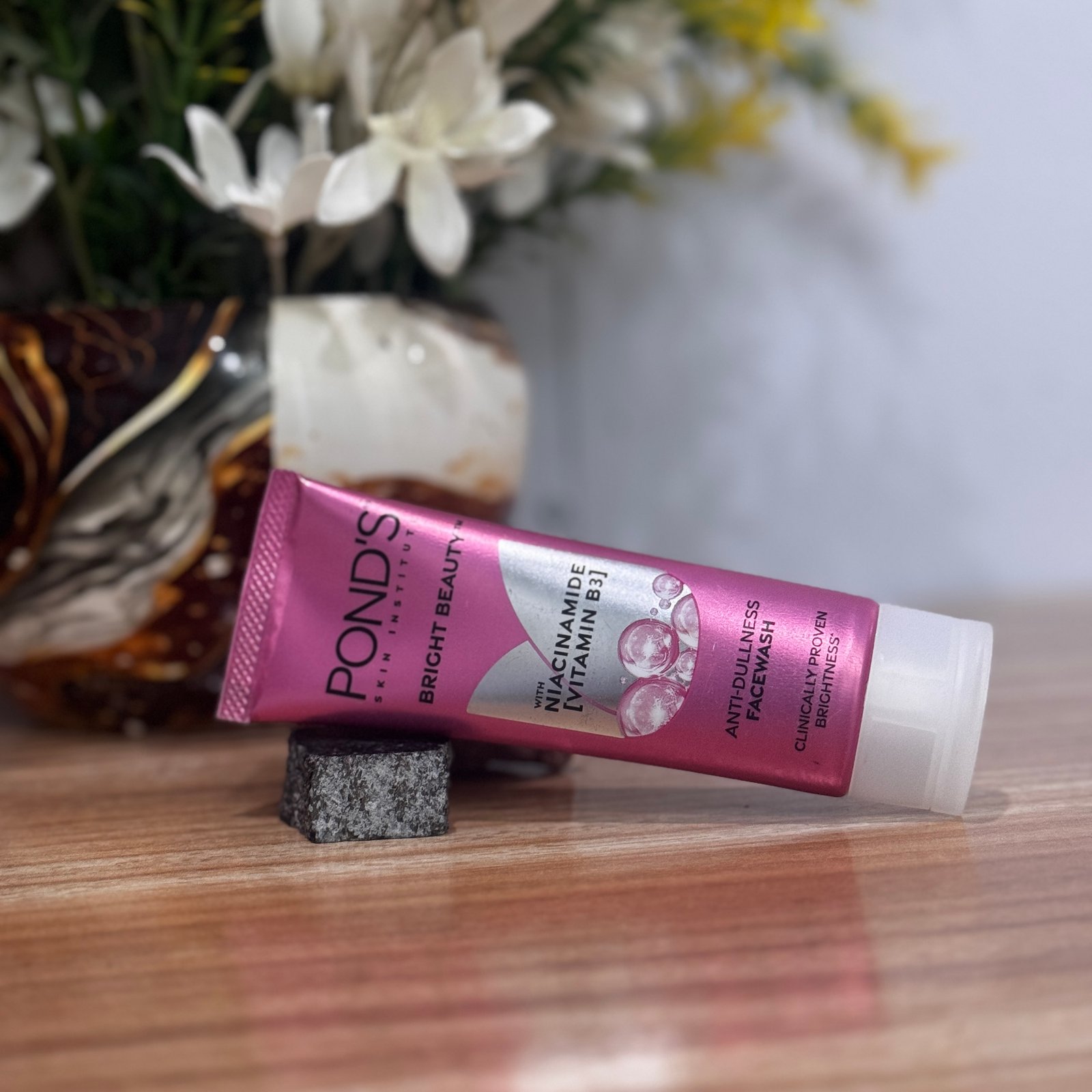 POND'S Bright Beauty Spot Less Fairness Face Wash|| Removes Dead Skin And Dark Spots|| 50 g